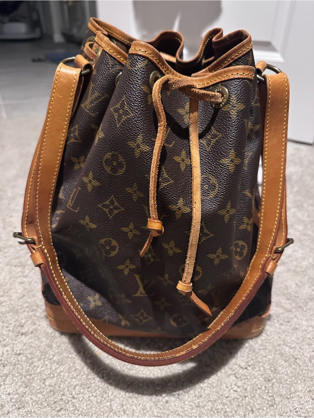 Louis Vuitton Monogram Bucket Drawstring Bag - Brown/Tan